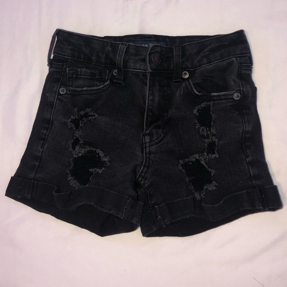 Black Ripped Jean Shorts from Aéropostale - Picture 2 of 5